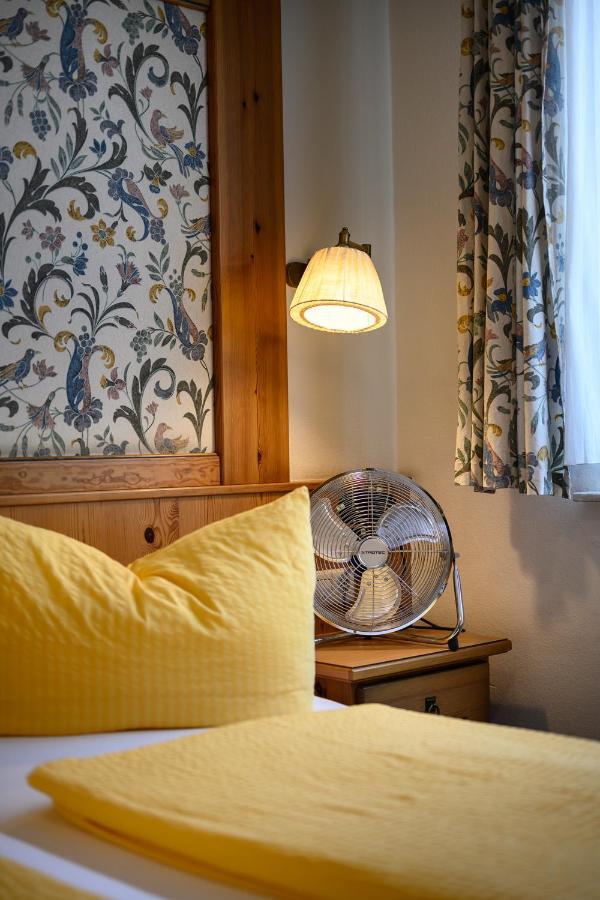 פרידריכסהאפן Hotel Goldener Hirsch מראה חיצוני תמונה